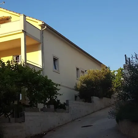 Duje Appartement *