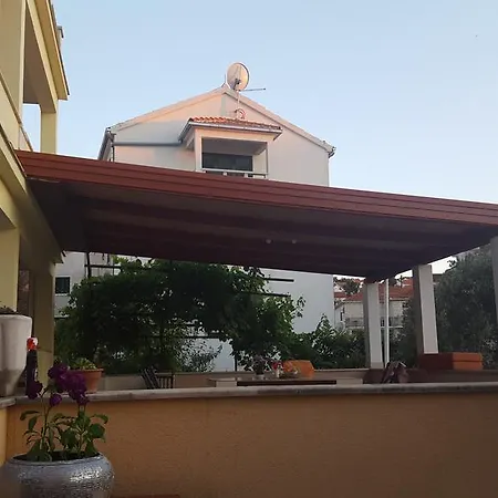 Duje Appartement *